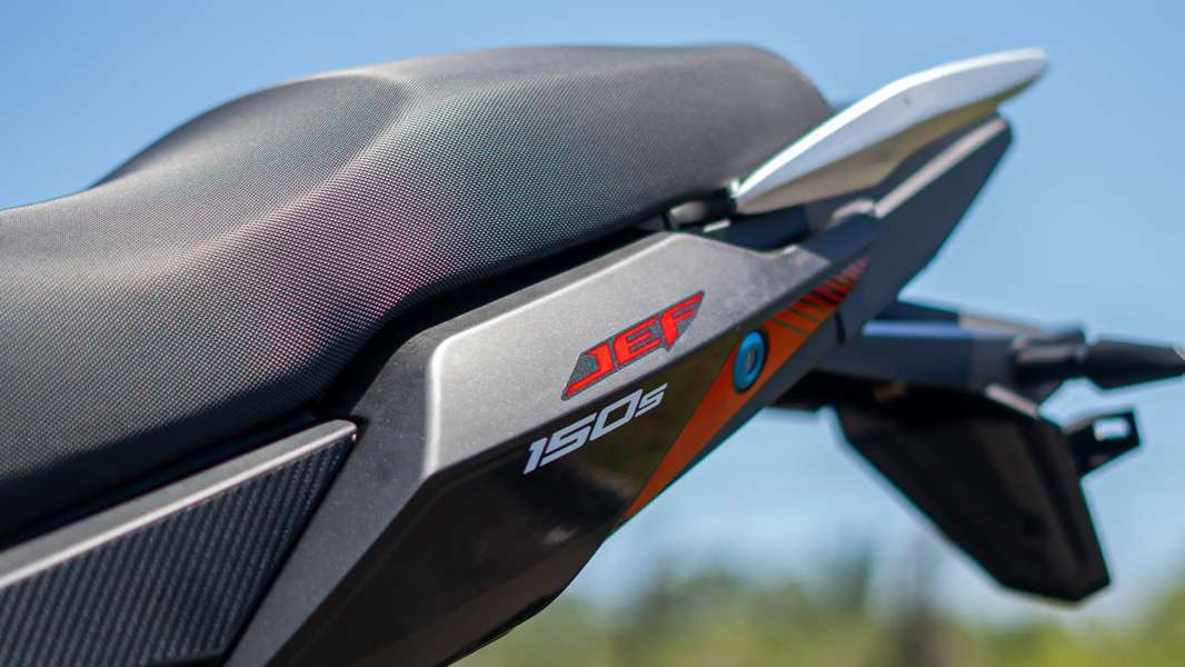 JEF 150s EFI
